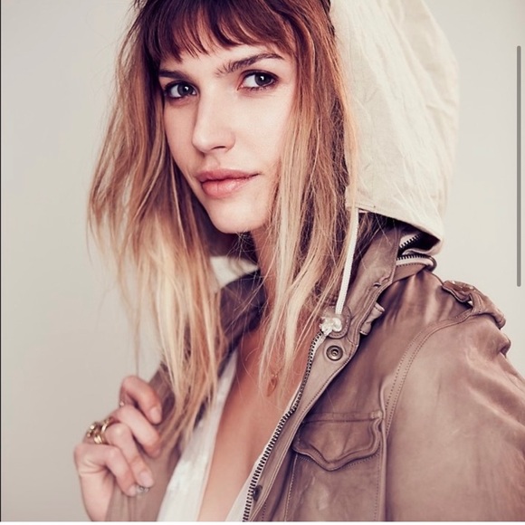 Sisii Military Style Leather Jacket in Army Green - Picture 3 of 15